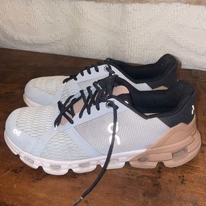On Running Women's Cloudflyer Shoes - Glacier / Rosebrown